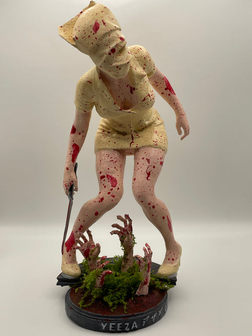 Silent Hill – Figurine de Collection/Pièce Unique – (Nurse) (24cm)