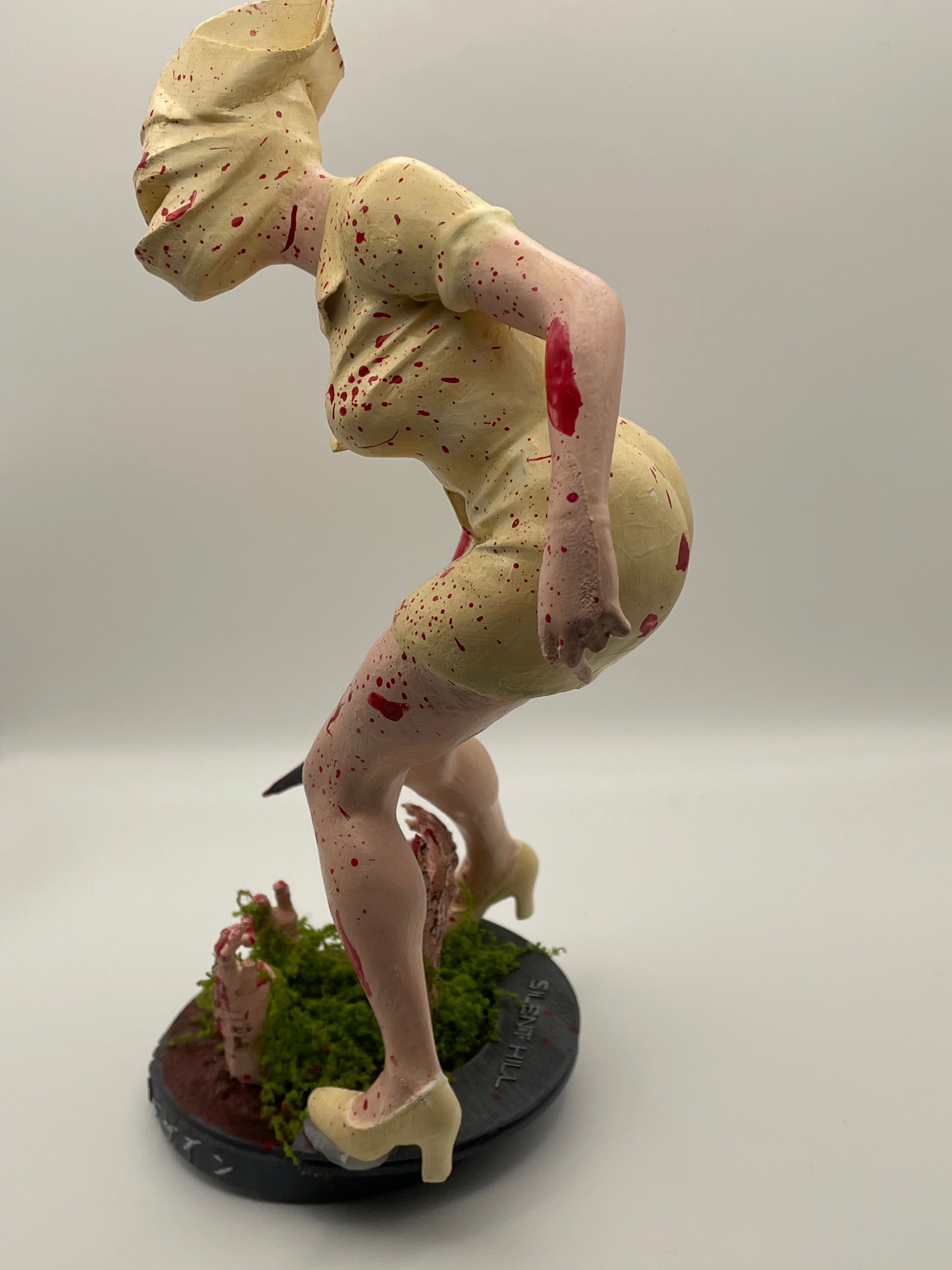 Silent Hill – Figurine de Collection/Pièce Unique – (Nurse) (24cm)